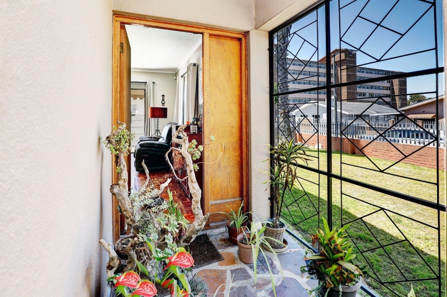 4 Bedroom Property for Sale in Labiance Estate Western Cape